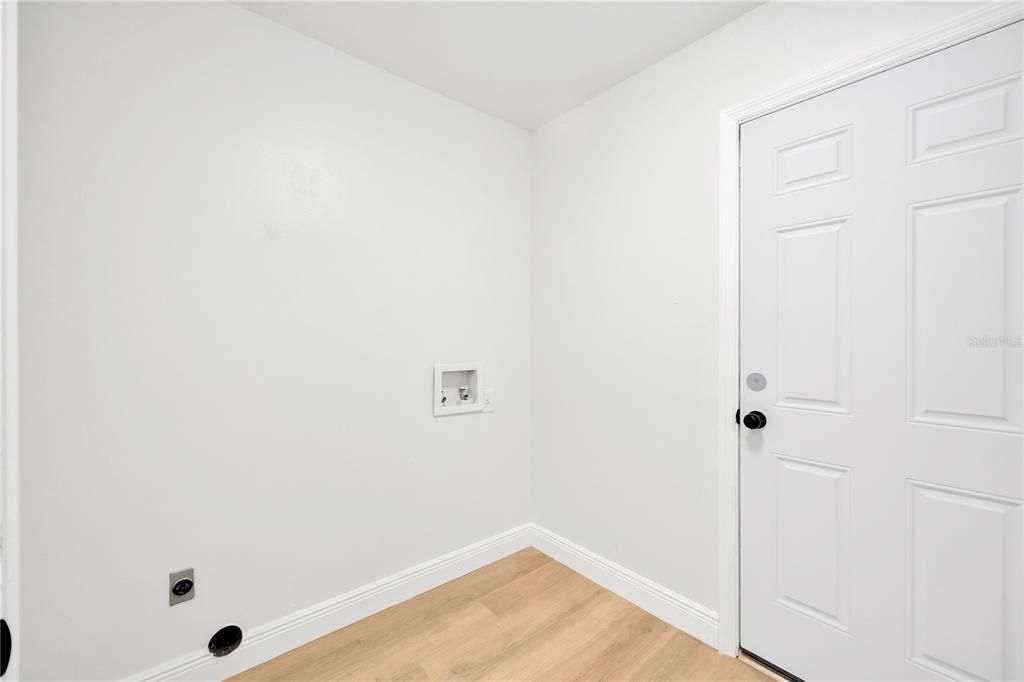 Spacious laundry room