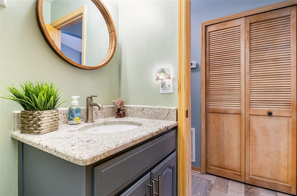 Active With Contract: $545,000 (4 beds, 2 baths, 1922 Square Feet)