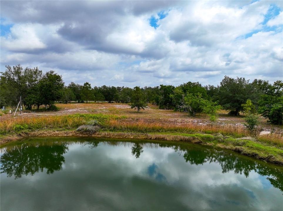 На продажу: $297,000 (5.35 acres)