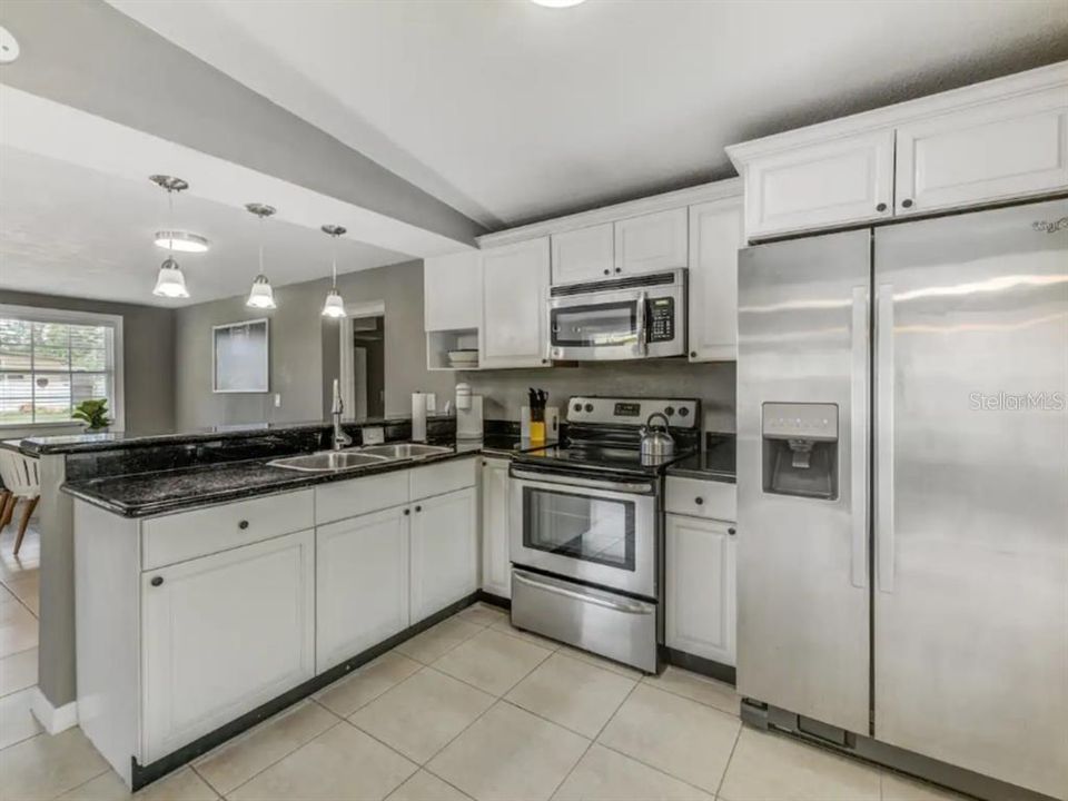 For Sale: $399,500 (3 beds, 2 baths, 1502 Square Feet)