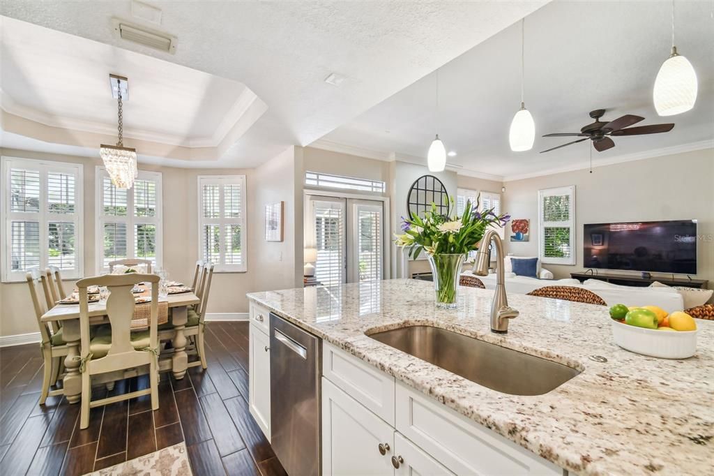 kitchen/dining room