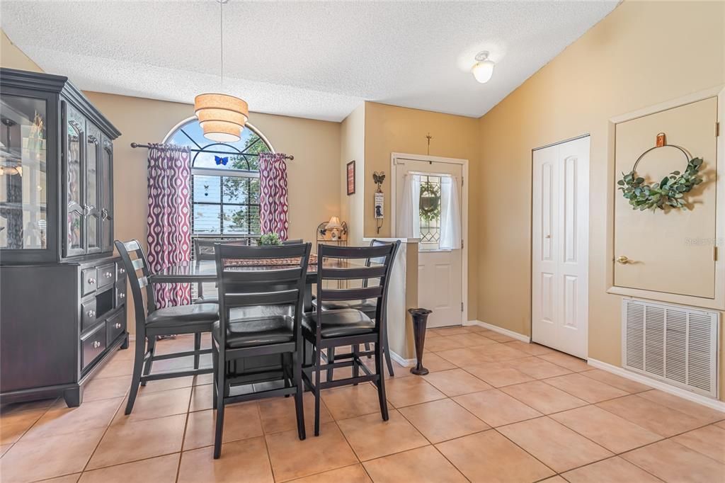 Active With Contract: $369,900 (3 beds, 2 baths, 1497 Square Feet)