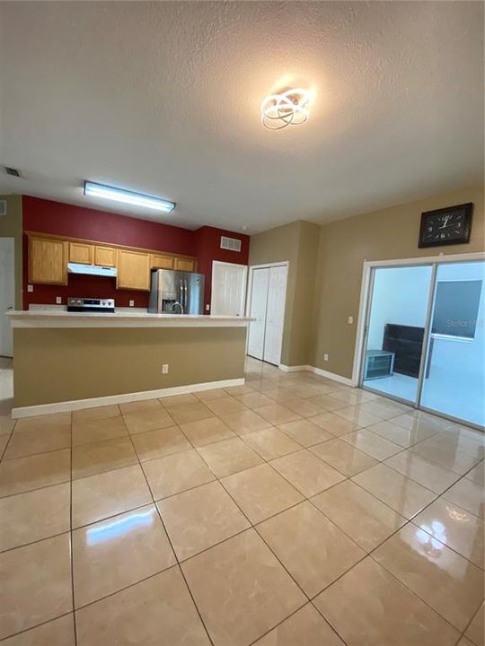 Recently Rented: $2,500 (3 beds, 2 baths, 1325 Square Feet)