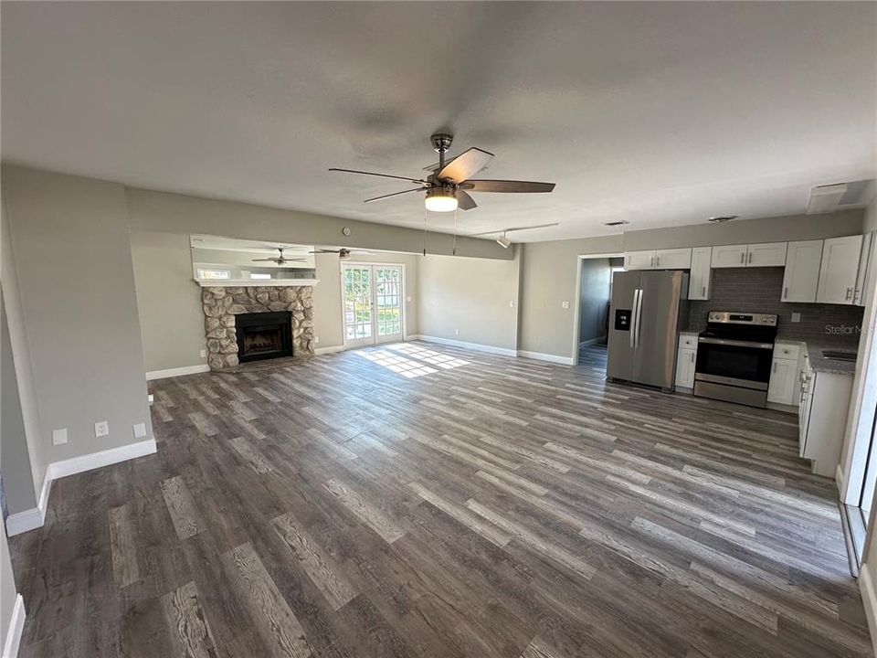 Living room /Kitchen