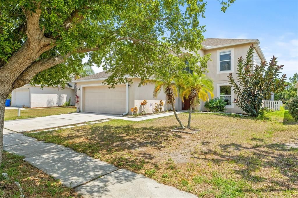 For Sale: $449,000 (4 beds, 2 baths, 2222 Square Feet)