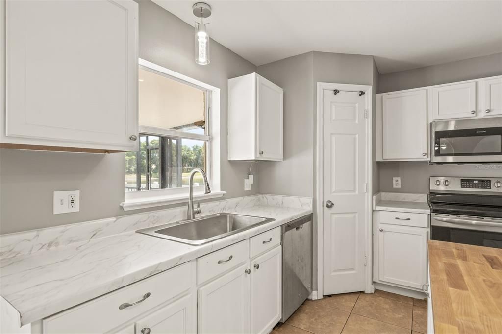 For Sale: $449,000 (4 beds, 2 baths, 2222 Square Feet)