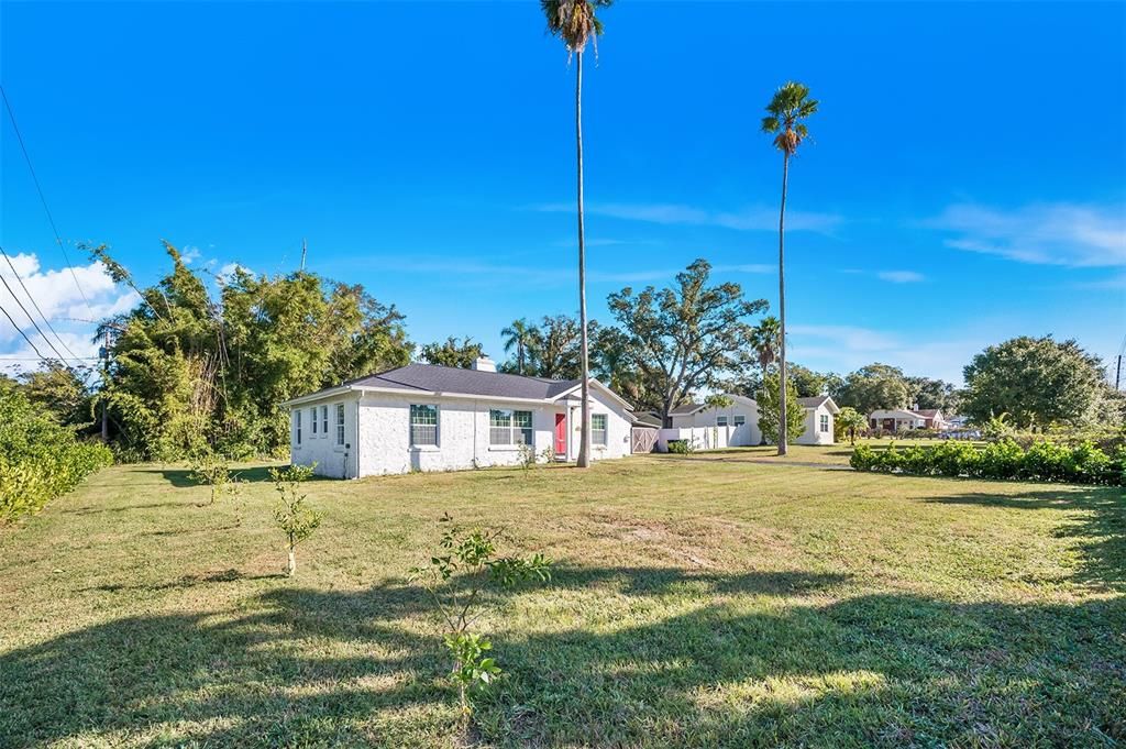 Active With Contract: $459,000 (3 beds, 2 baths, 1754 Square Feet)