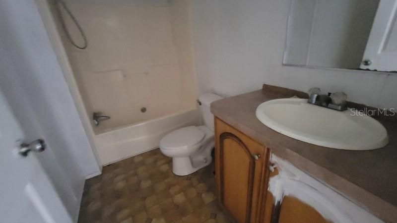 For Sale: $185,000 (3 beds, 2 baths, 1620 Square Feet)