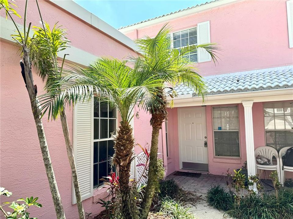 Recently Rented: $1,890 (2 beds, 2 baths, 1228 Square Feet)