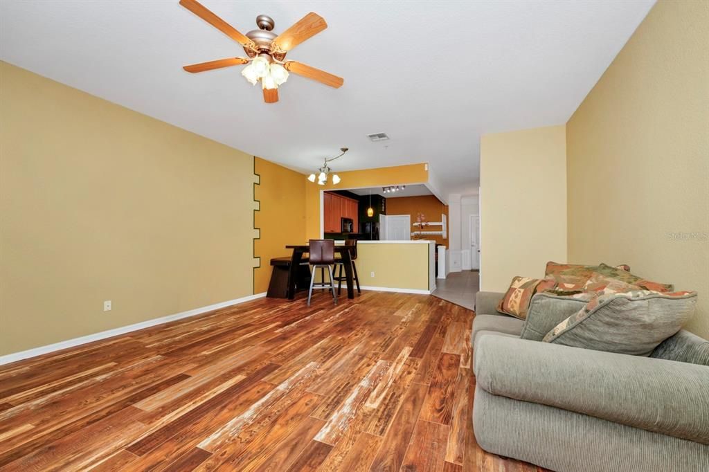 For Sale: $319,000 (2 beds, 2 baths, 1546 Square Feet)