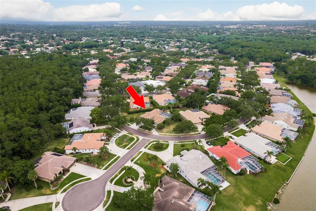 Gated community of Cross Pointe in East Lake Woodlands