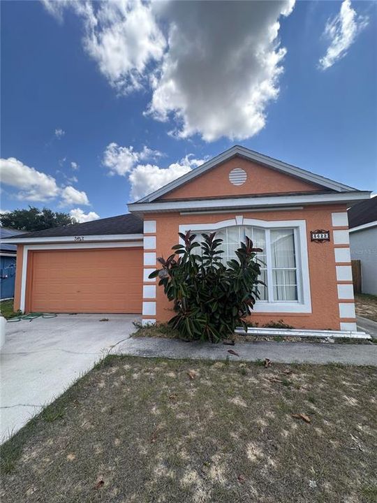 Recently Sold: $200,000 (3 beds, 2 baths, 1431 Square Feet)