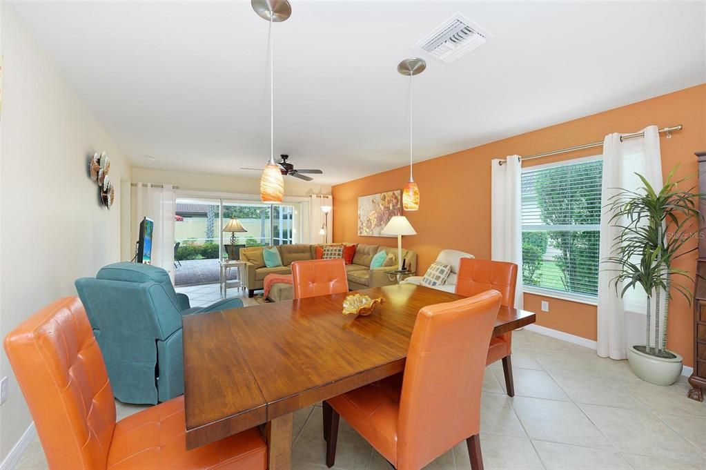 Active With Contract: $399,000 (3 beds, 2 baths, 1398 Square Feet)