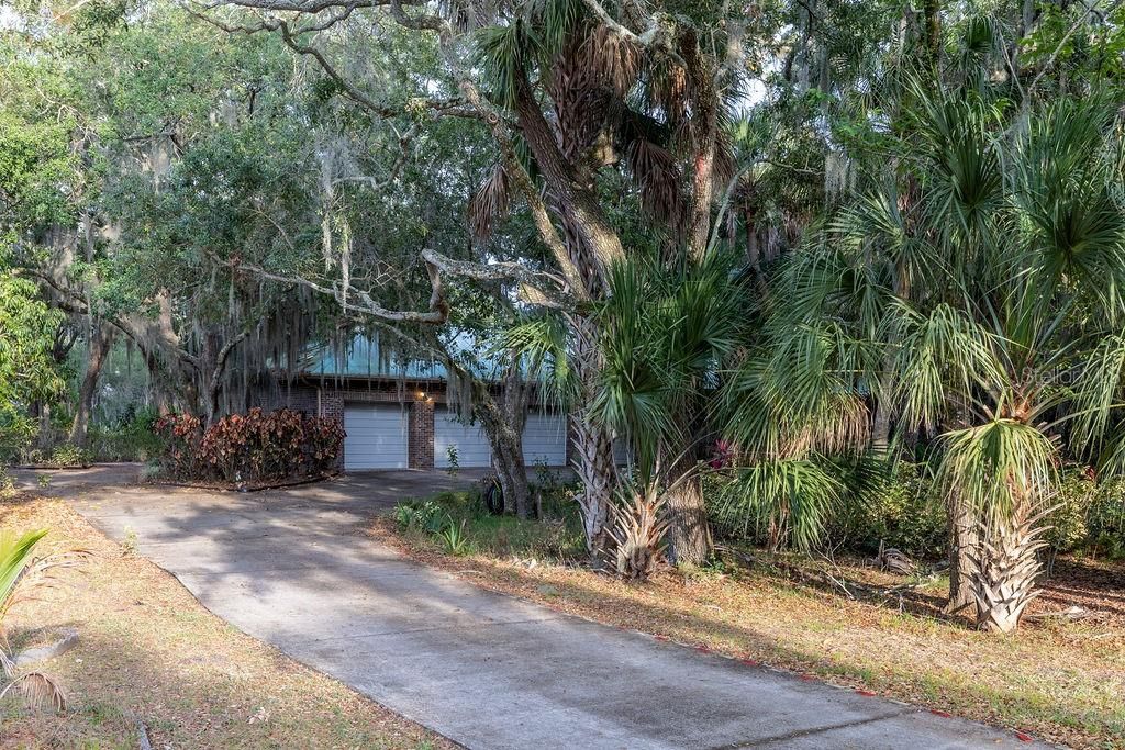 Recently Sold: $650,000 (3 beds, 2 baths, 2953 Square Feet)