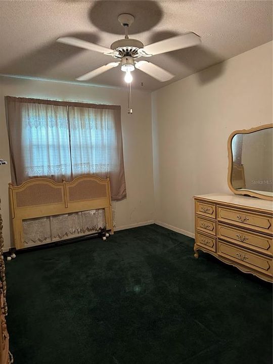 Active With Contract: $89,900 (2 beds, 1 baths, 952 Square Feet)