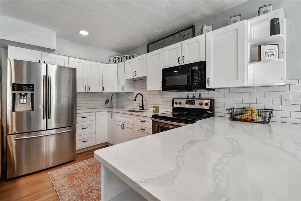 For Sale: $449,000 (3 beds, 2 baths, 1287 Square Feet)