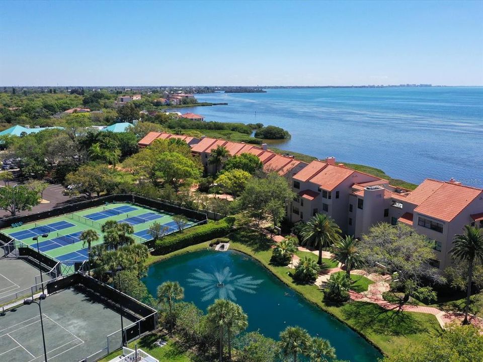 Spacious screened terrace on the bay