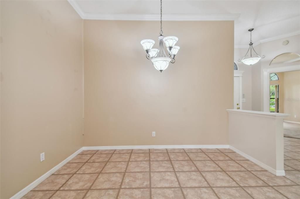 For Sale: $269,000 (2 beds, 2 baths, 1660 Square Feet)