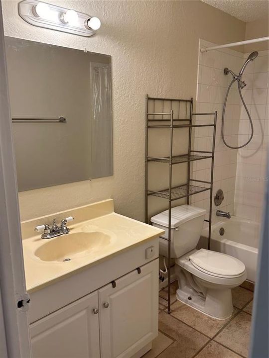 Недавно арендовано: $1,395 (2 спален, 1 ванн, 810 Квадратных фут)