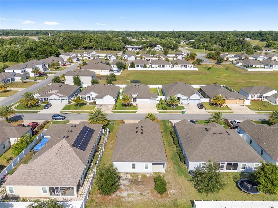 Active With Contract: $372,000 (3 beds, 2 baths, 2000 Square Feet)