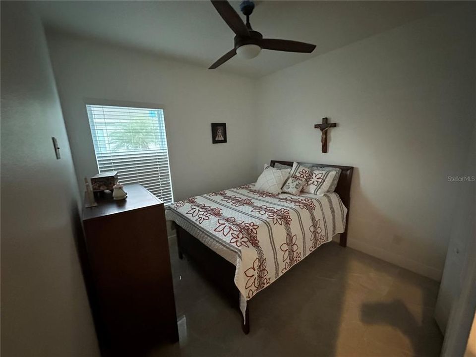 For Sale: $445,000 (3 beds, 2 baths, 1673 Square Feet)