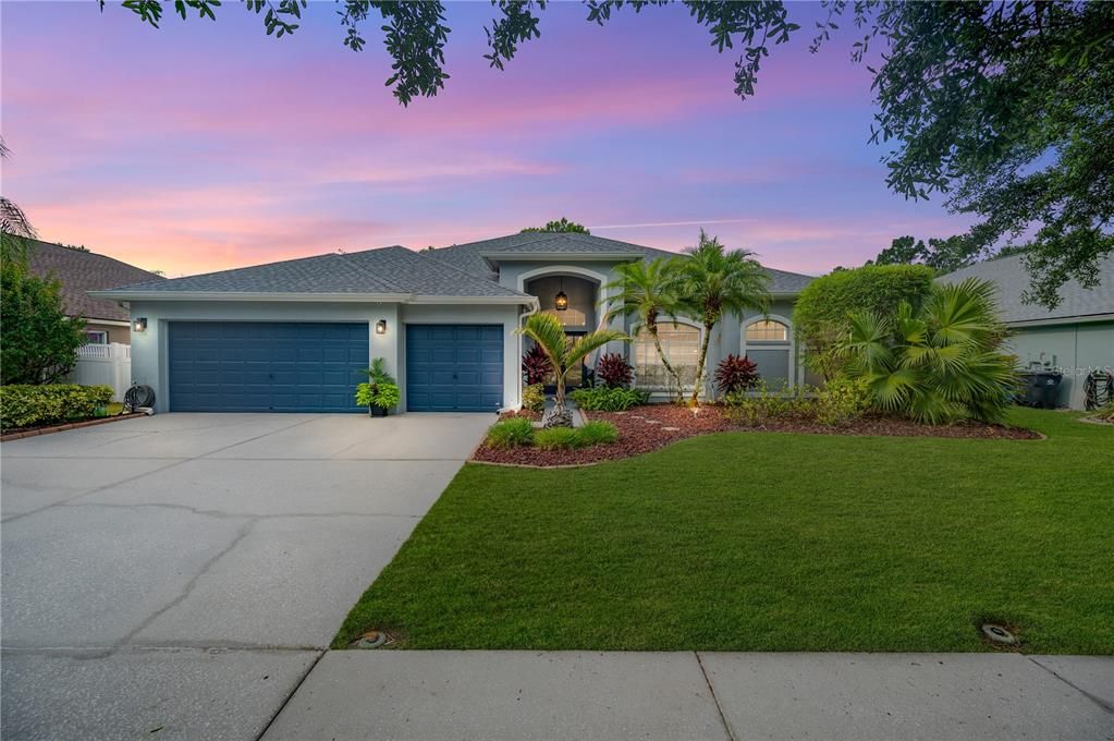Active With Contract: $847,500 (4 beds, 3 baths, 3285 Square Feet)