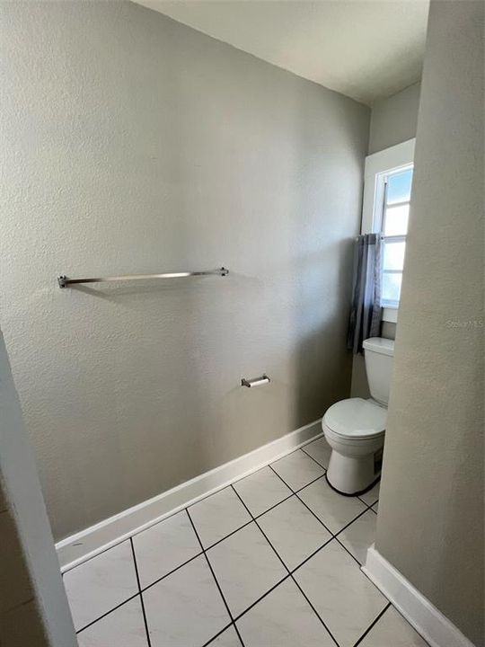 For Rent: $2,200 (1 beds, 1 baths, 654 Square Feet)