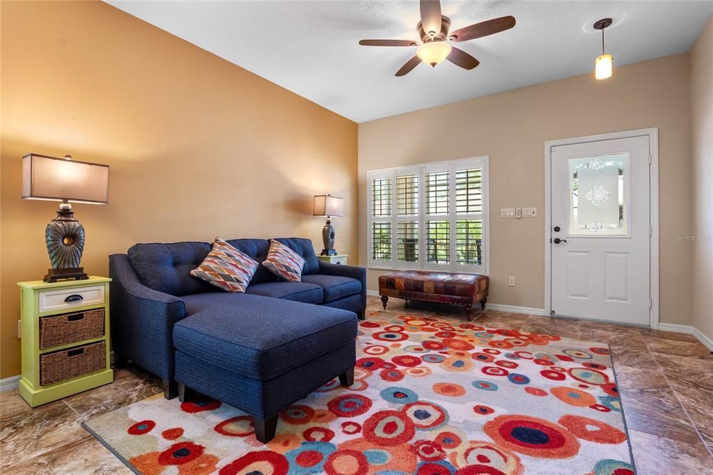 Active With Contract: $279,900 (2 beds, 2 baths, 1480 Square Feet)