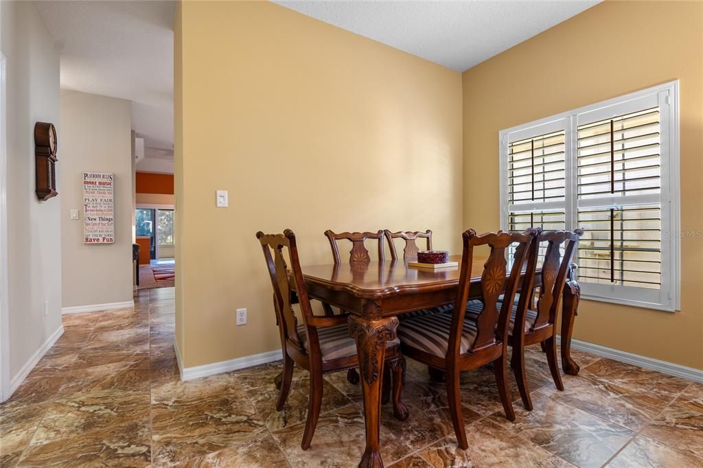 For Sale: $279,900 (2 beds, 2 baths, 1480 Square Feet)