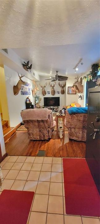 For Sale: $449,000 (4 beds, 2 baths, 1708 Square Feet)
