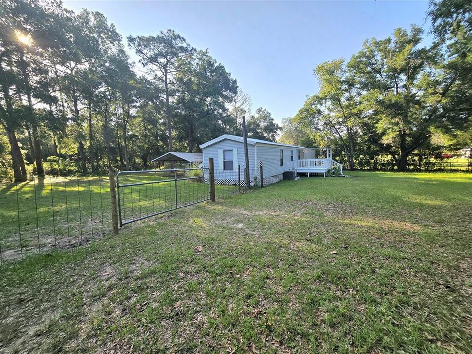 Active With Contract: $177,000 (3 beds, 2 baths, 1064 Square Feet)