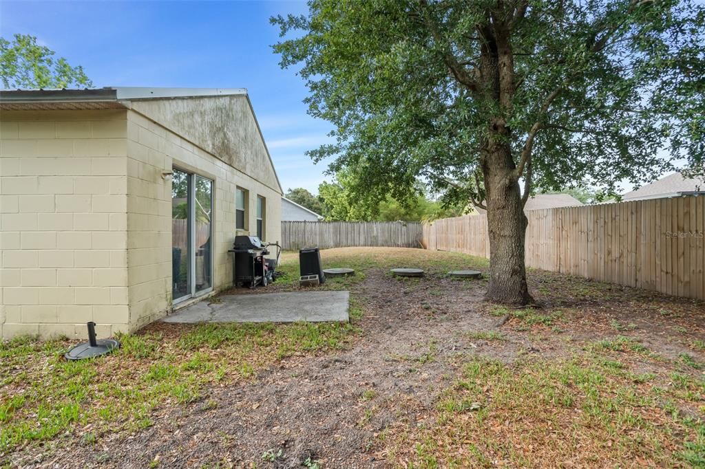 Recently Sold: $295,000 (4 beds, 2 baths, 1454 Square Feet)