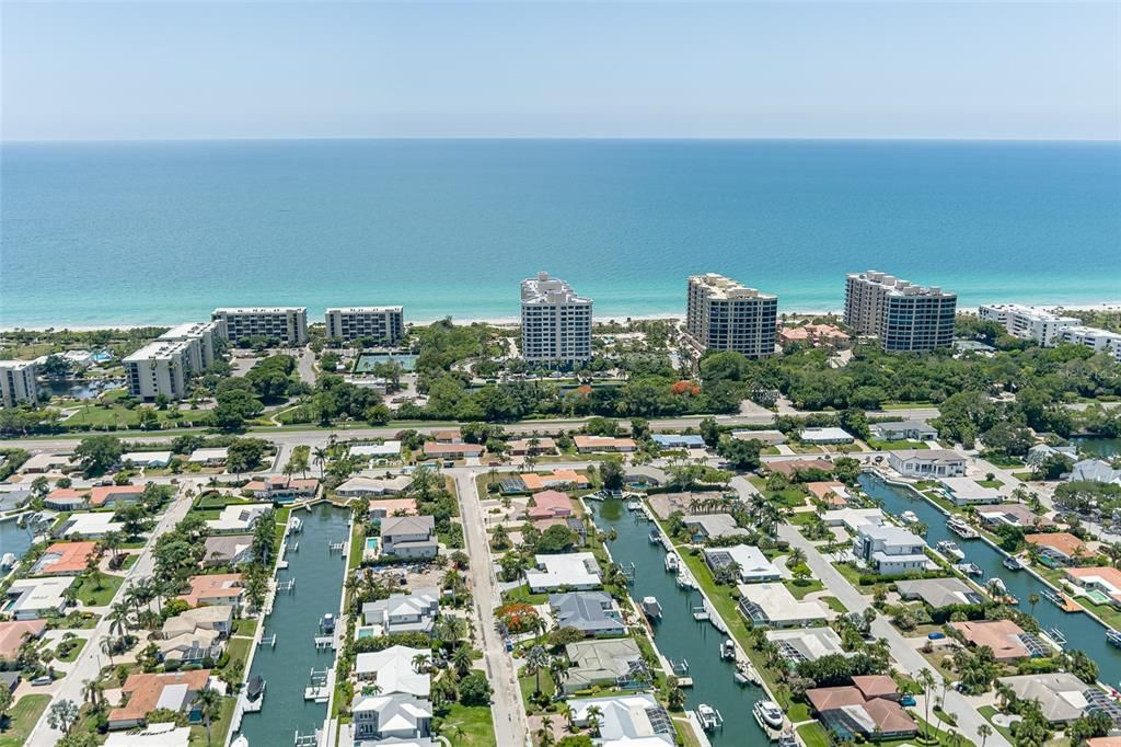 For Sale: $1,599,000 (2 beds, 2 baths, 1827 Square Feet)