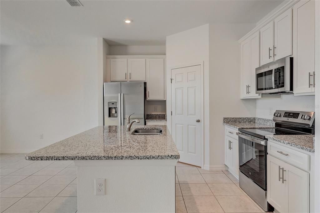 For Sale: $287,990 (3 beds, 2 baths, 1350 Square Feet)