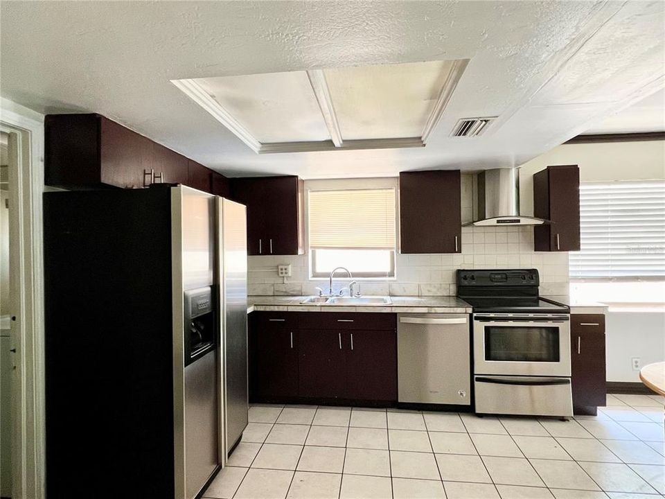 For Rent: $4,000 (4 beds, 3 baths, 1603 Square Feet)
