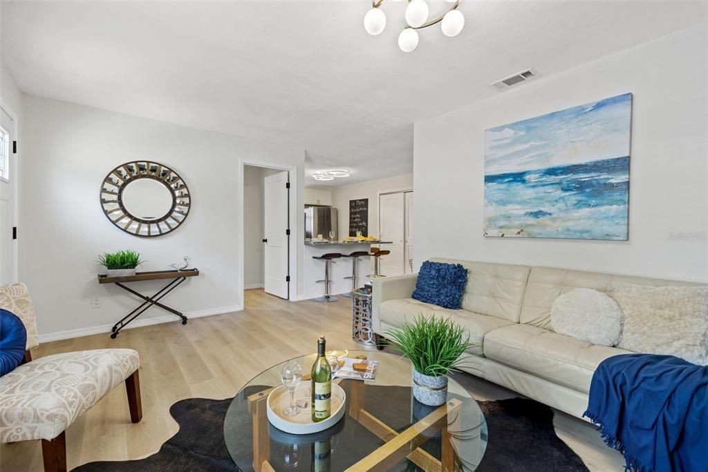 Active With Contract: $415,000 (4 beds, 2 baths, 1265 Square Feet)