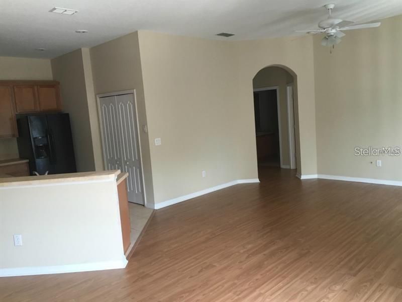 Recently Rented: $1,750 (2 beds, 2 baths, 1214 Square Feet)
