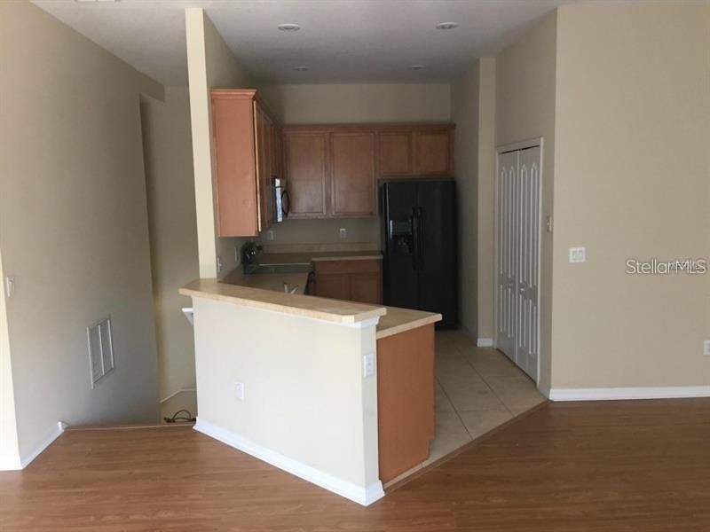 Recently Rented: $1,750 (2 beds, 2 baths, 1214 Square Feet)