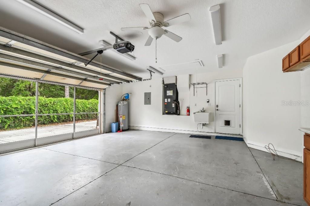 Active With Contract: $915,000 (4 beds, 2 baths, 2536 Square Feet)