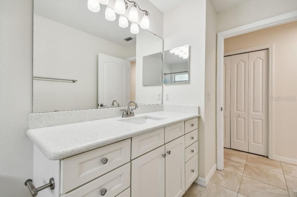 Active With Contract: $915,000 (4 beds, 2 baths, 2536 Square Feet)