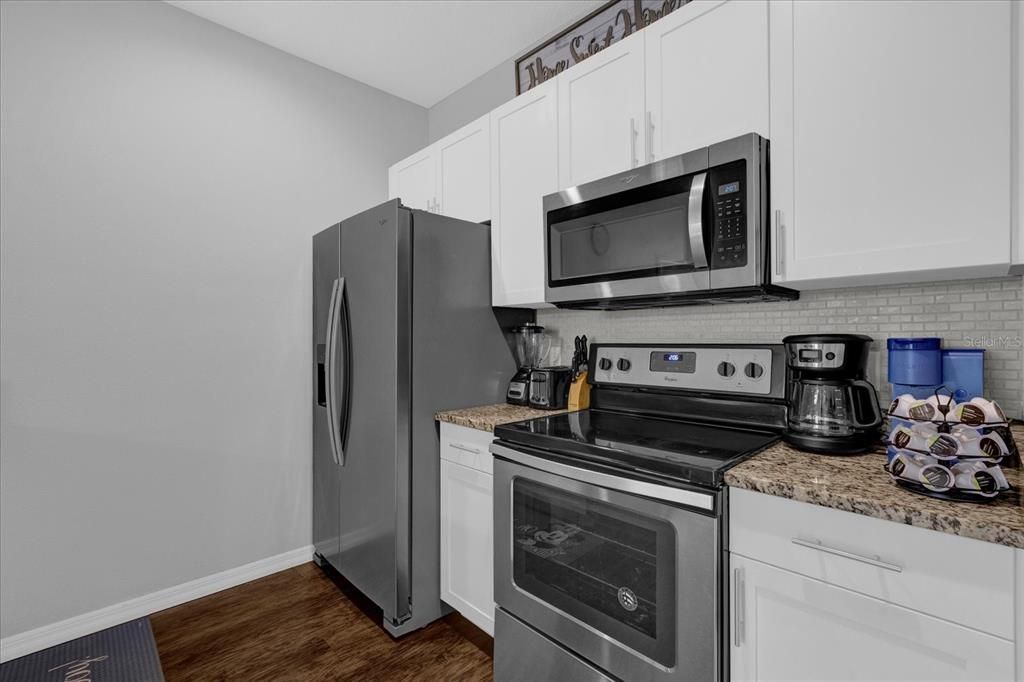 For Sale: $349,000 (3 beds, 2 baths, 1300 Square Feet)