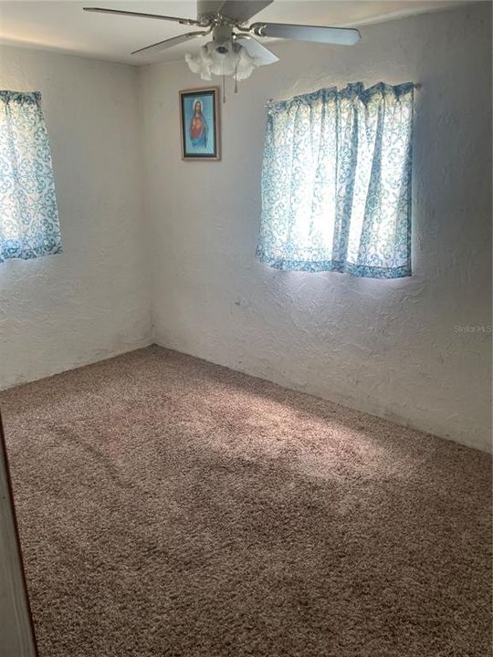Active With Contract: $119,900 (3 beds, 1 baths, 864 Square Feet)