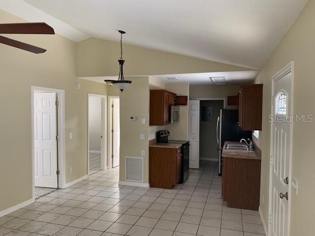 living room / kitchen