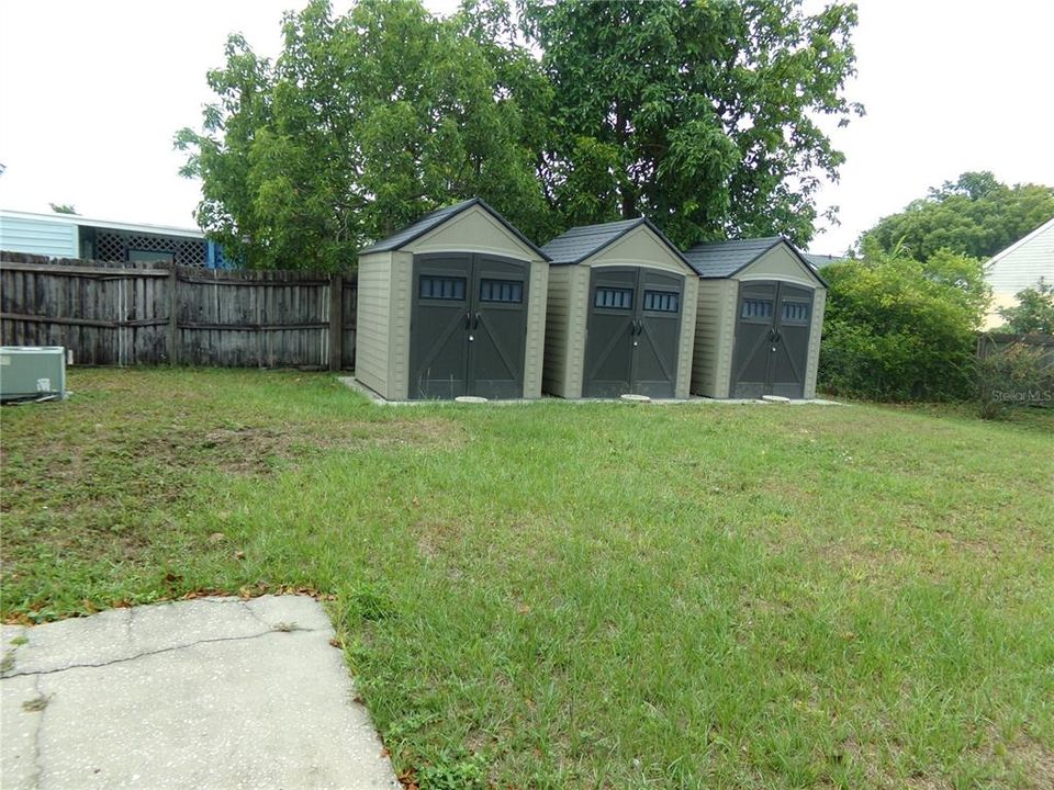 Recently Sold: $219,900 (2 beds, 1 baths, 1075 Square Feet)