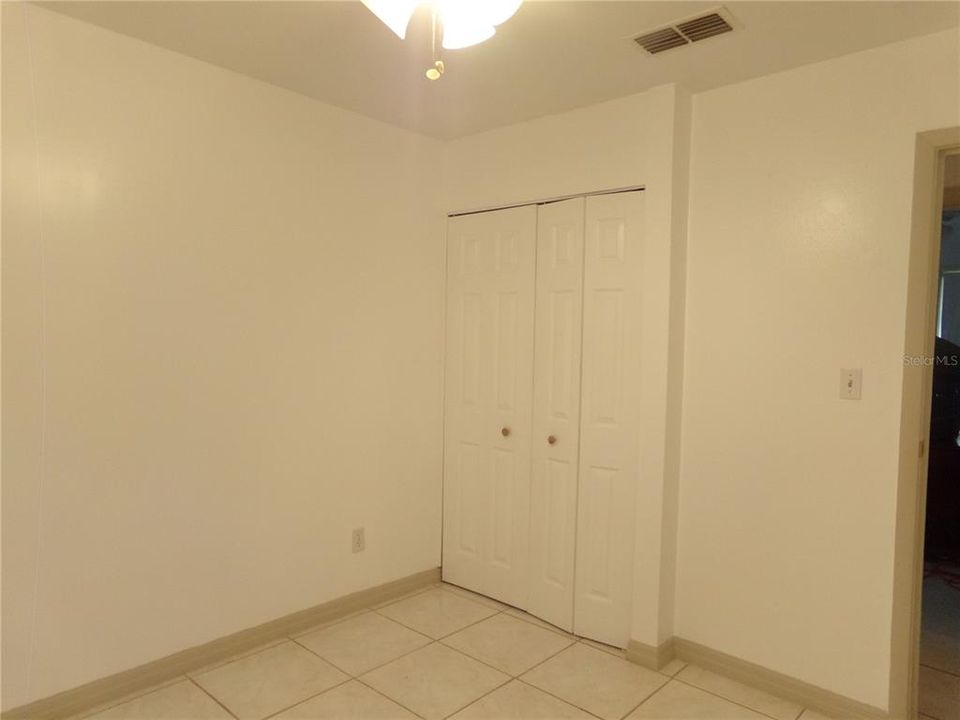 Active With Contract: $219,900 (2 beds, 1 baths, 1075 Square Feet)