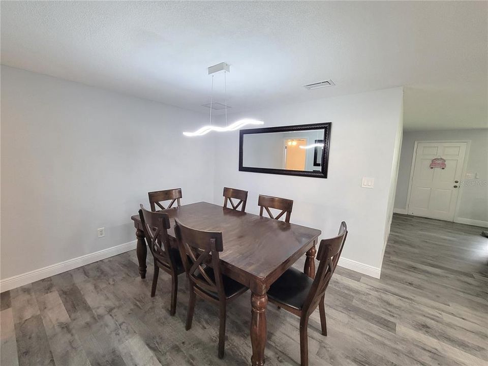 Active With Contract: $3,000 (4 beds, 2 baths, 1721 Square Feet)