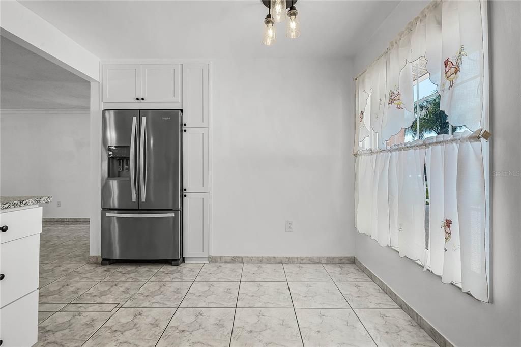 Active With Contract: $324,000 (3 beds, 2 baths, 1477 Square Feet)