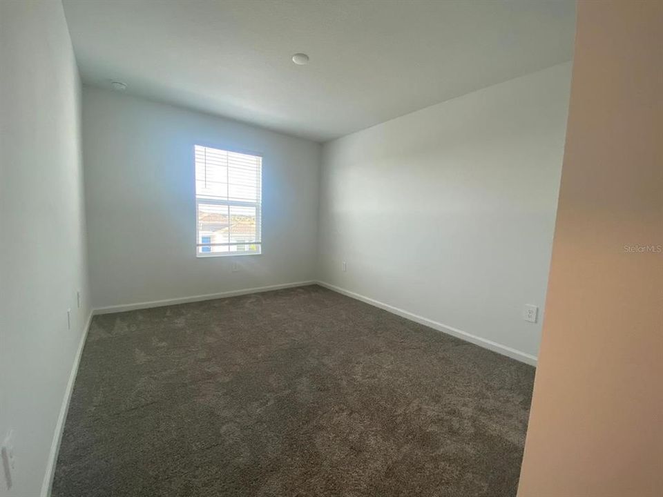 For Rent: $2,300 (4 beds, 2 baths, 1.87 Square Feet)