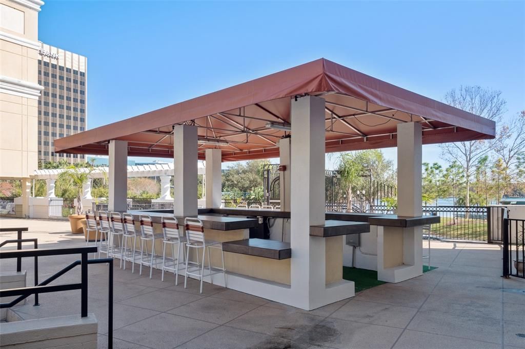 Active With Contract: $1,550 (2 beds, 2 baths, 831 Square Feet)