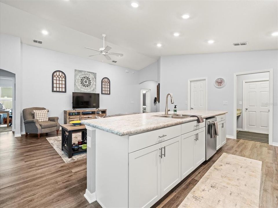 Active With Contract: $358,000 (4 beds, 2 baths, 1707 Square Feet)